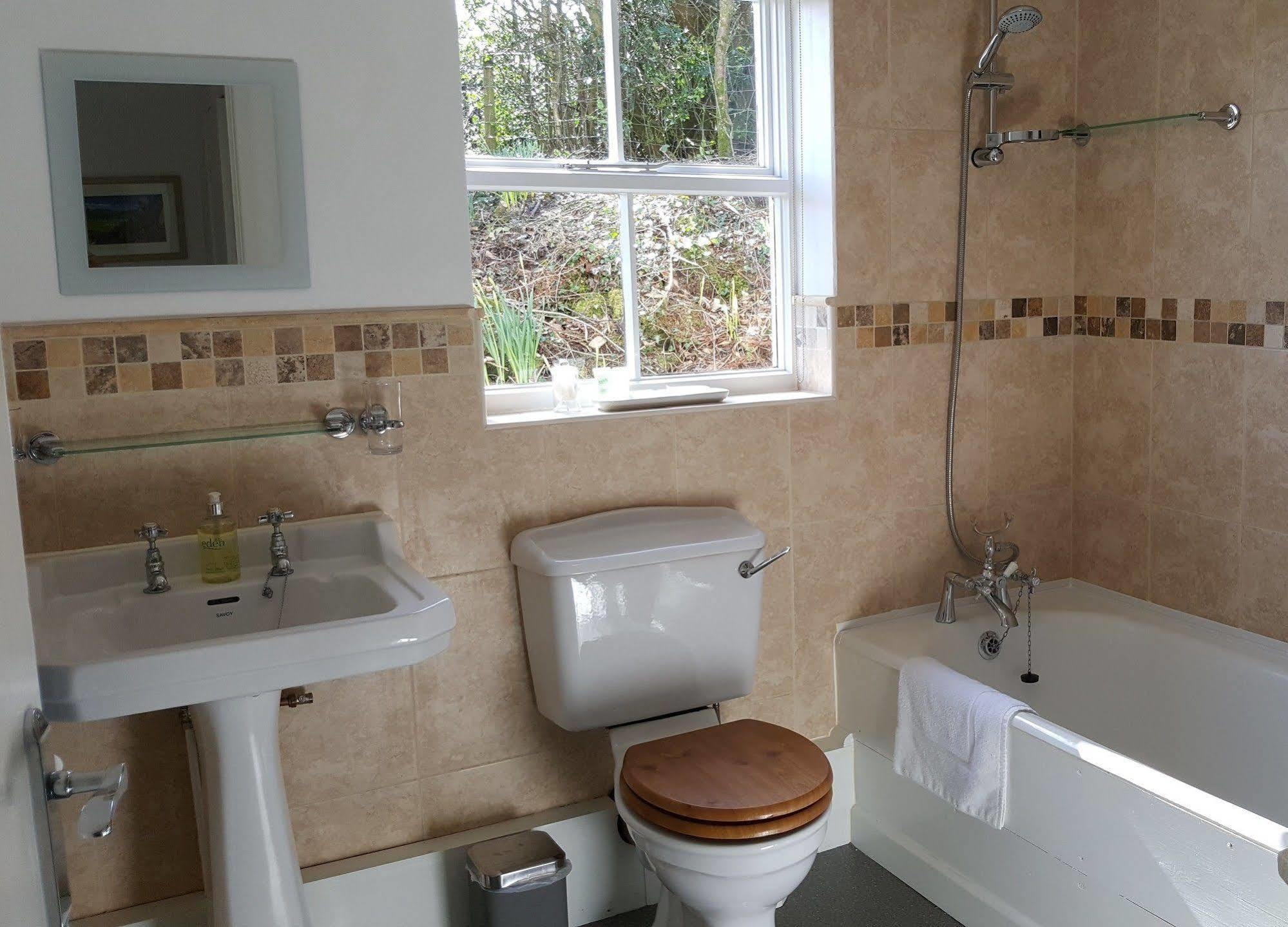 Nant Yr Onnen B&B And Holiday Cottage Tregaron Luaran gambar